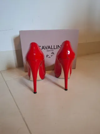Scarpe con tacco Cavallini rosse