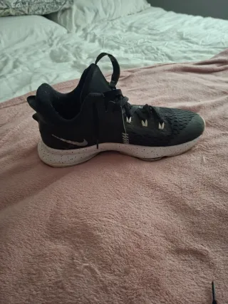 Zapatillas Nike Negras y Blancas