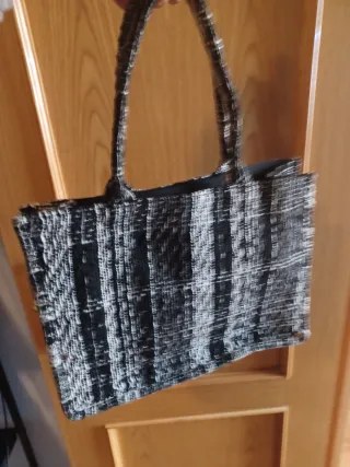 Bolso H&M Tela Rígida Negro y Blanco