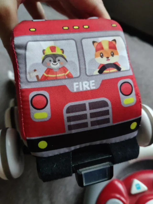 Camión bomberos teledirigido y volante musical