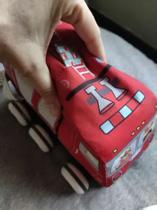 Camión bomberos teledirigido y volante musical