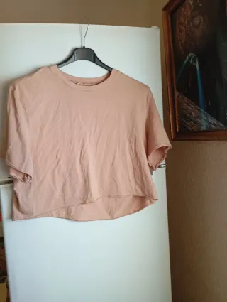 Blusa rosa corta
