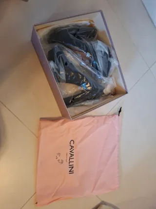 Scarpe con tacco alto Cavallini nere