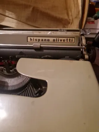 Máquina de escribir Pluma 22