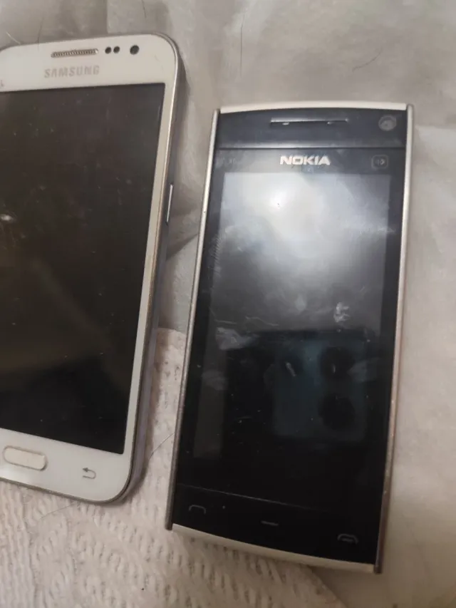 Lote 4 Móviles Antiguos Apple, Huawei, Nokia, Sams