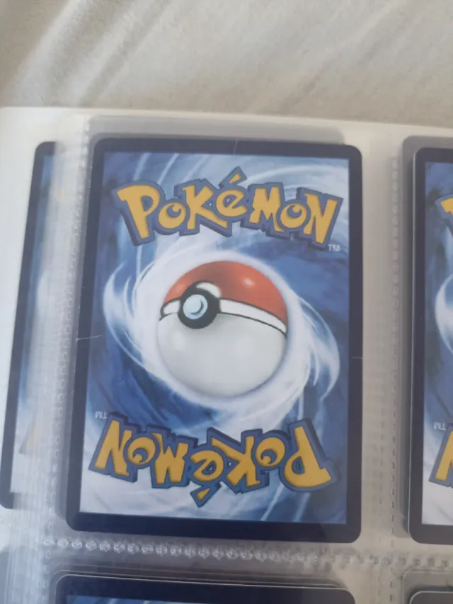 Cartas Pokémon exclusivas