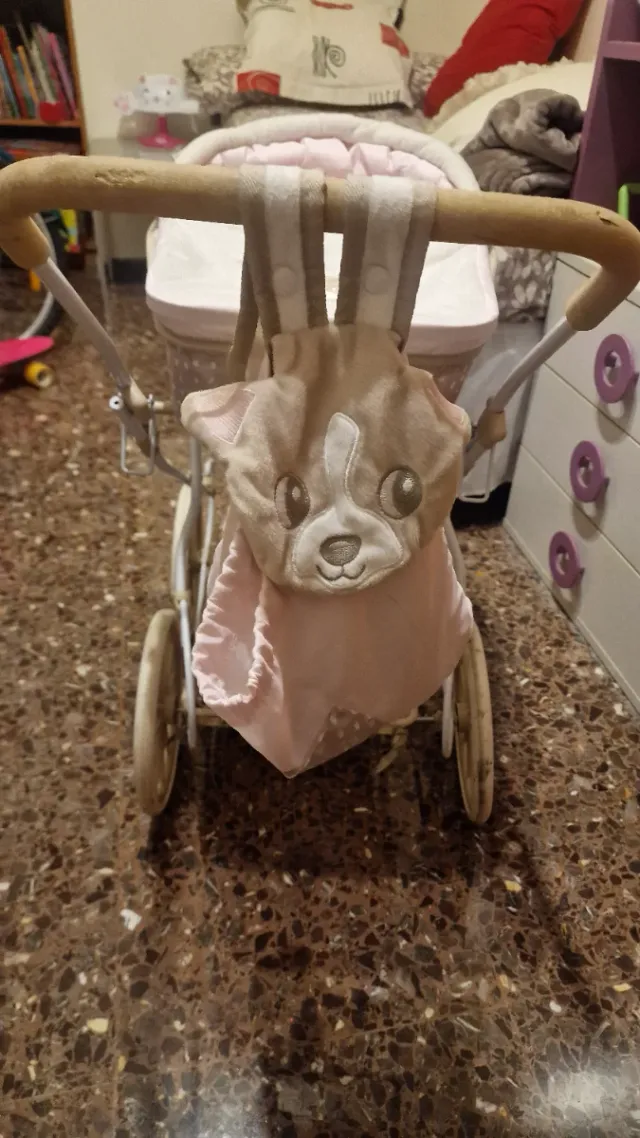 Carrito de bebé para muñecas