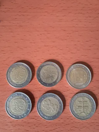 Monedas 2 Euros a 3 euros cada una