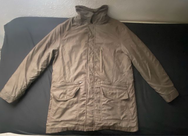 Abrigo Zara Sport Verde Militar