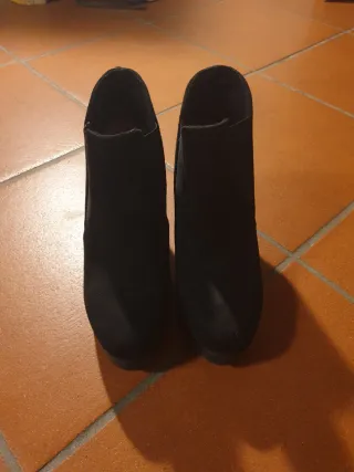 Stivaletti tacco alto neri