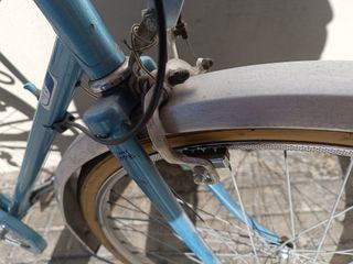 Bicicleta vintage francesa Motobecane Clásica Azul