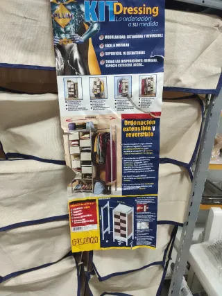 Estantería multiusos beige y gris