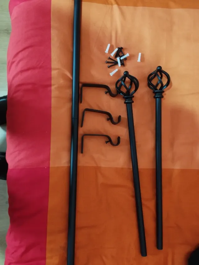 Juego de barras para cortinas negro