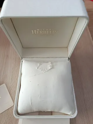 Reloj Michel Herbelin Caballero Dorado. Nuevo