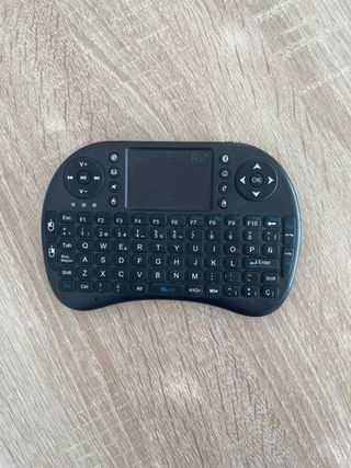 Teclado Rii Bluetooth con Touchpad Negro