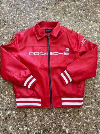 Chaqueta Porsche x Aimé Leon Dore Roja