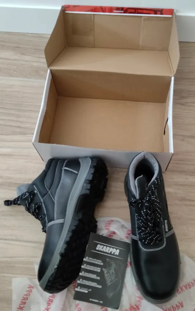 Zapatos de seguridad SKARPA negros