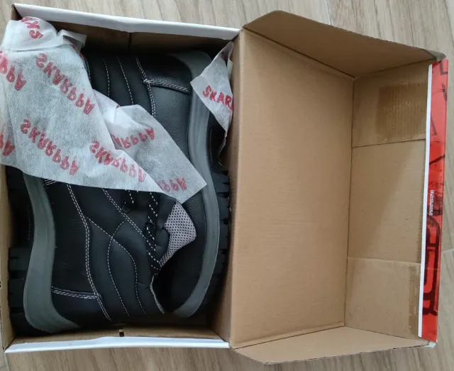 Zapatos de seguridad SKARPA negros
