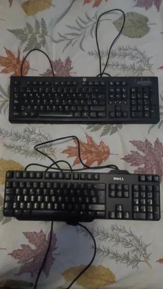 2 Teclados HP y Dell Negros