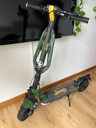 Patinete Eléctrico Jeep Verde