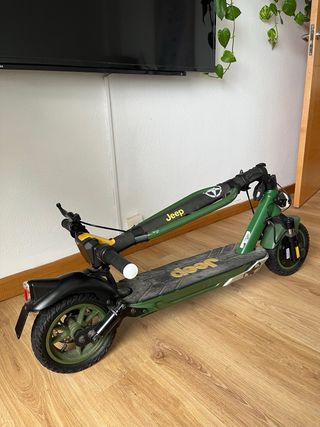 Patinete Eléctrico Jeep Verde