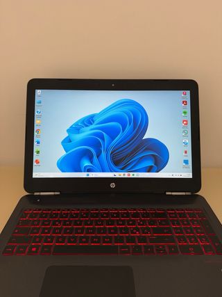 HP Omen Laptop - Nero e Rosso