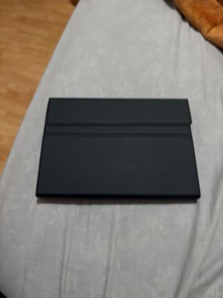 Funda con teclado para tabletas