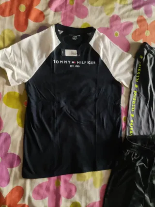 Ropa con etiqueta de niño XL ( 13-15) (16-18)