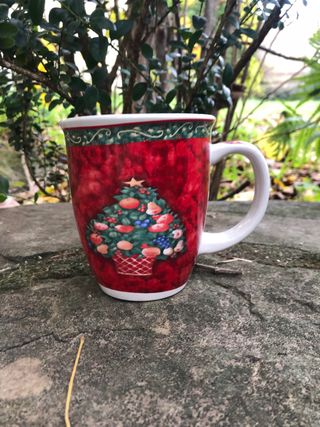 Tazza natalizia in ceramica