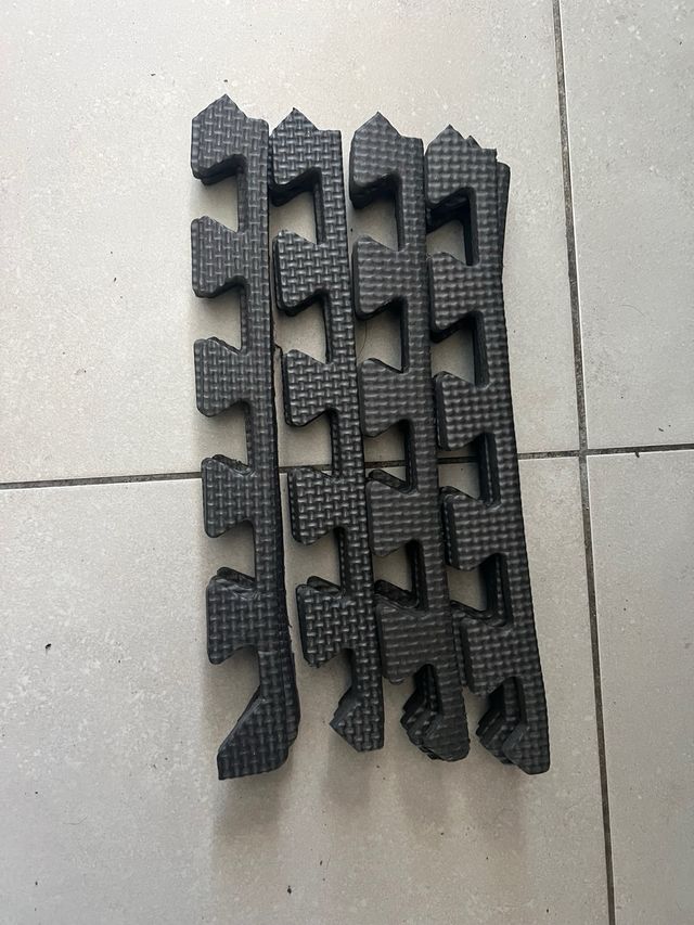 Esterillas suelo puzzle negras x16