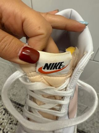 Nike Blazer Mid '77 Rosa e Bianche