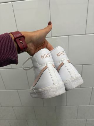 Nike Blazer Mid '77 Rosa e Bianche