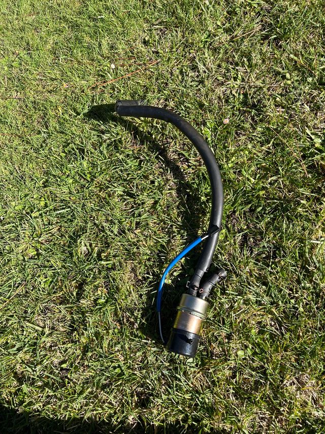 Bomba Gasolina VFR750