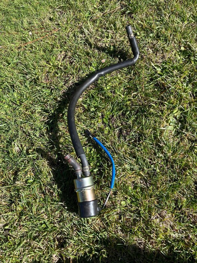 Bomba Gasolina VFR750