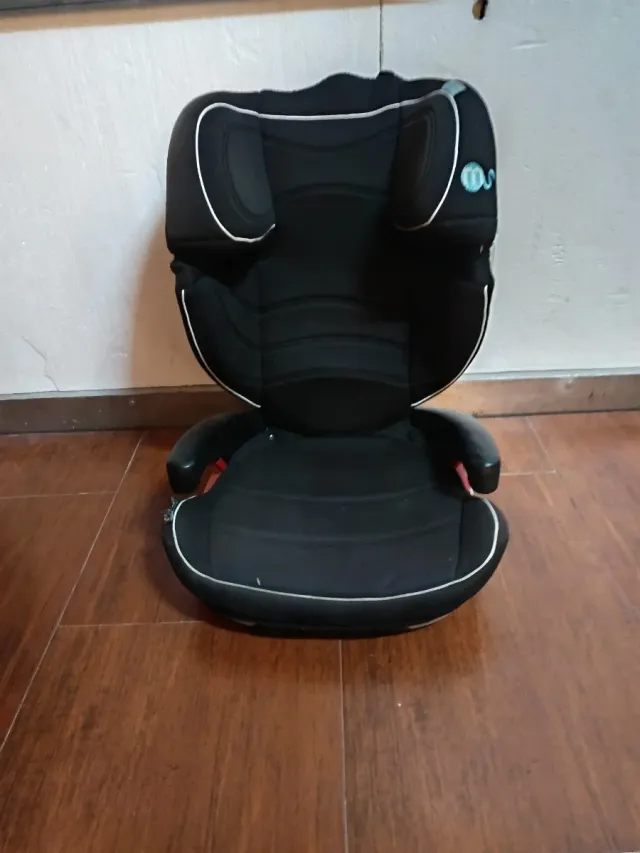 Silla coche bebé negra