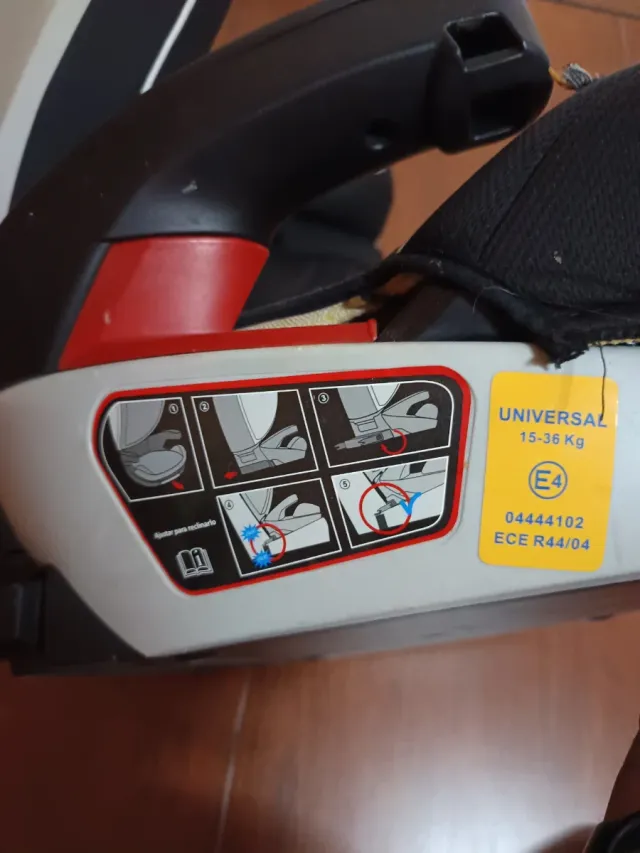 Silla coche bebé negra