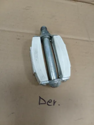 Pedal Bicicleta Antiguo Blanco