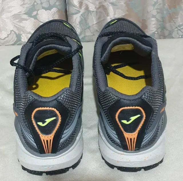 Zapatillas Trek Talla 44 Negras y Grises