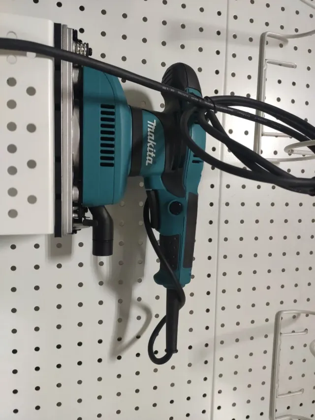 Lijadora Makita BO3711