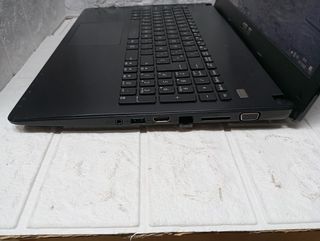 Portatil Asus F501A (1787)