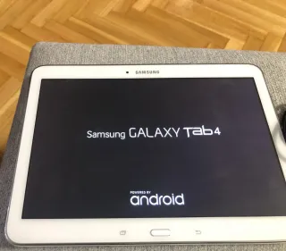 Samsung Galaxy Tab4 125GB + Cable
