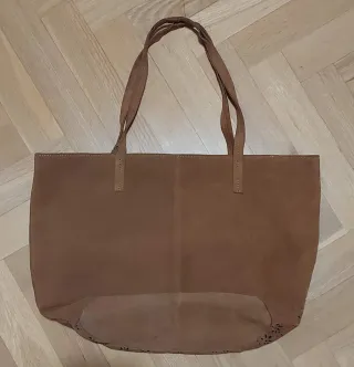 Bolso tote ante marrón con diseño floral