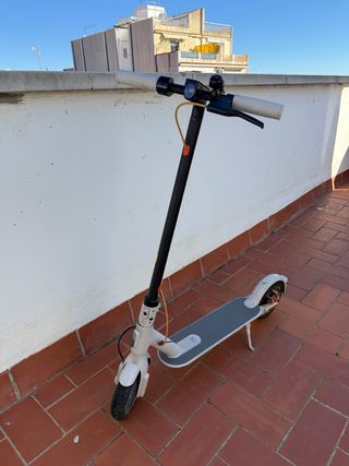 Patinete Eléctrico Xiaomi Scooter 3