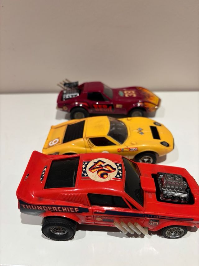 Lote Scalextric: Maletín + 9 Coches (+2 regalo)
