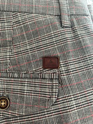 Pantalón Jack & Jones cuadros gris