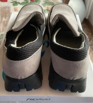 Zapatos unisex talla 40