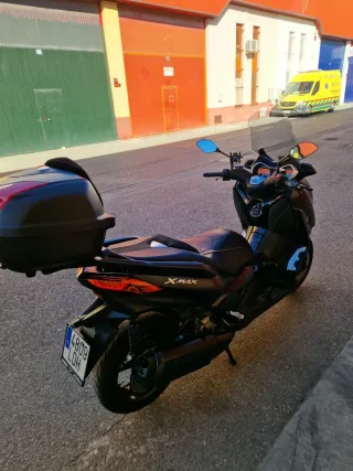 Yamaha Xmax 300 Iron Max