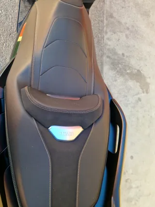 Yamaha Xmax 300 Iron Max