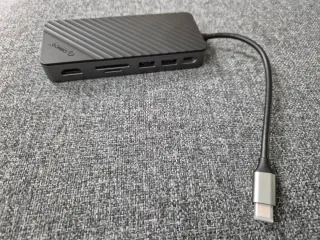 ORICO 8en1 USB C Docking Station - Carcasa SSD M.2
