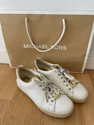 Zapatillas Michael Kors Blancas y Doradas